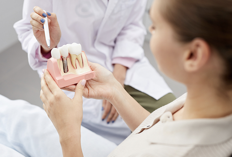 Implantología dental en Lugo